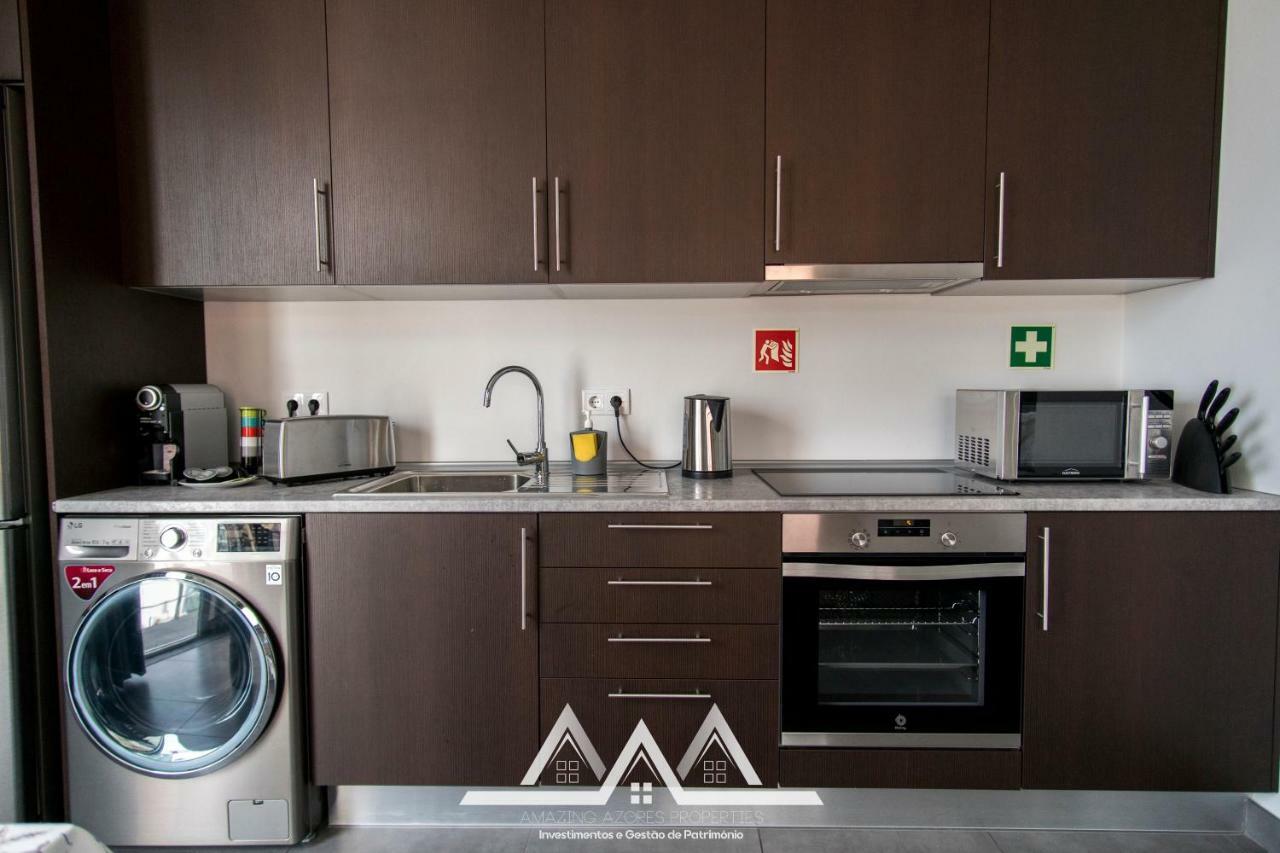 White House II Apartment Praia da Vitoria ภายนอก รูปภาพ