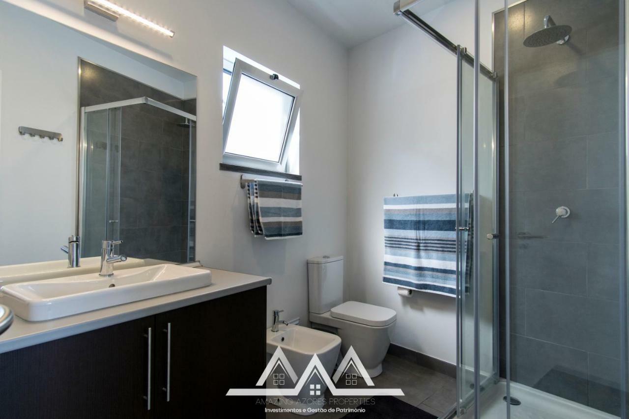 White House II Apartment Praia da Vitoria ภายนอก รูปภาพ